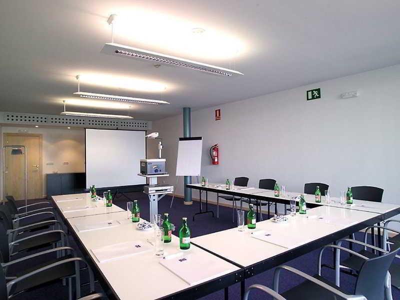 Hotel Yit Ciudad De Zaragoza Konforlar fotoğraf