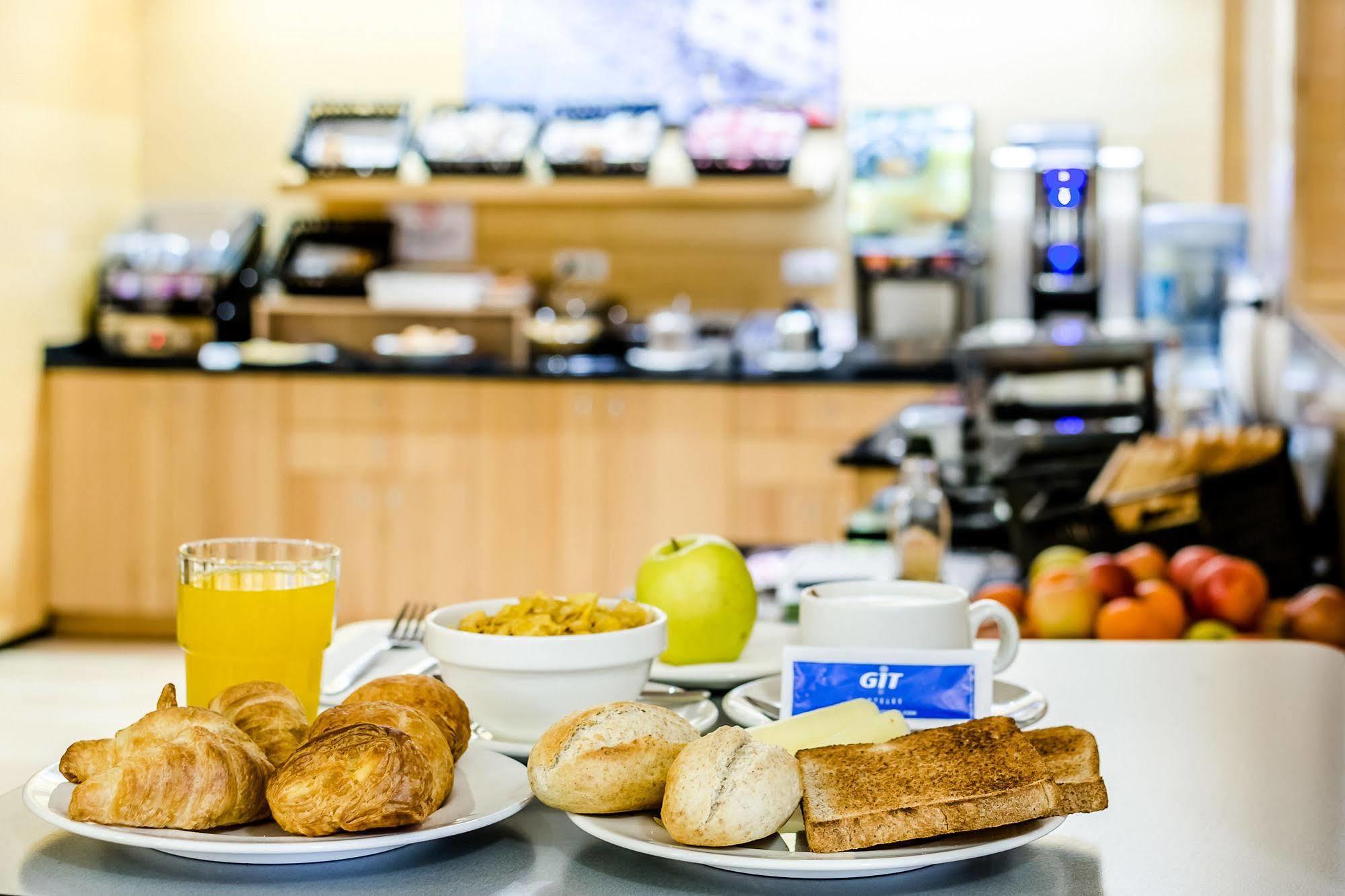 Hotel Yit Ciudad De Zaragoza Dış mekan fotoğraf